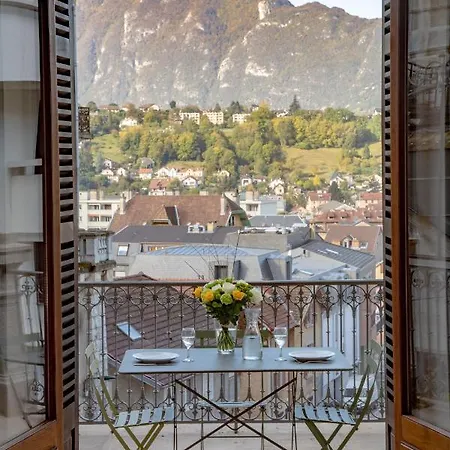 アパート Saint Enogat