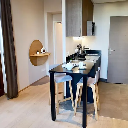 Saint Enogat アパート エクスレバン