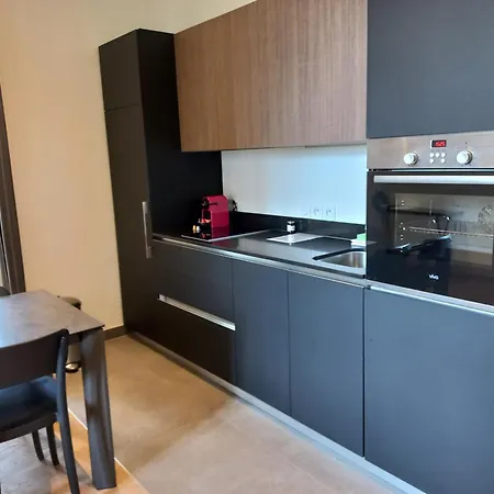 Saint Enogat アパート