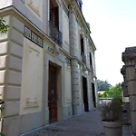 Saint Enogat Lägenhet *