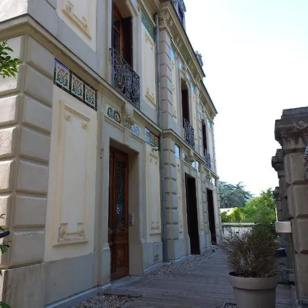 Saint Enogat Apartment *