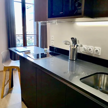 Saint Enogat Apartment *