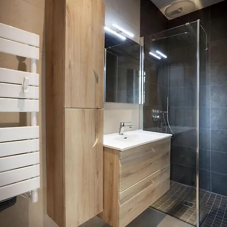 Saint Enogat Apartment Aix-les-Bains