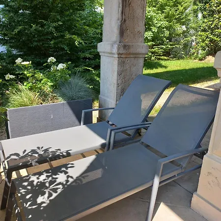 Saint Enogat Apartment *