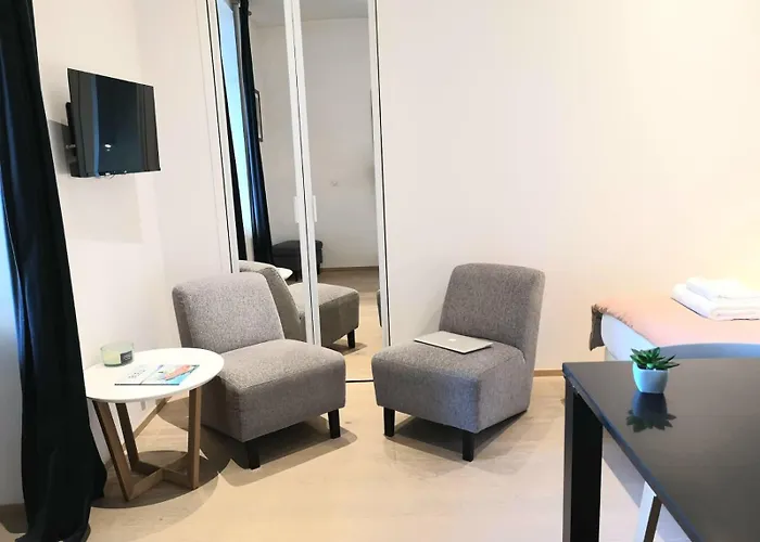 Saint Enogat Lägenhet