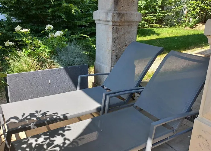 Saint Enogat Apartment *