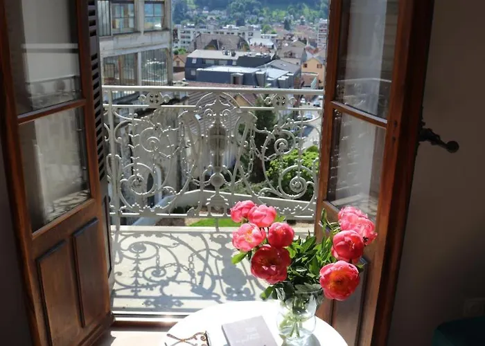 Saint Enogat Apartment *